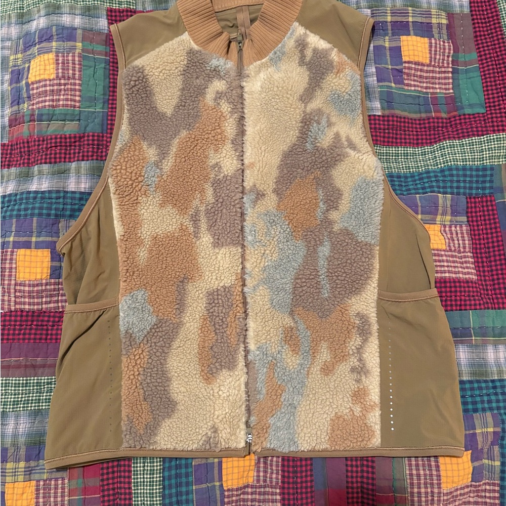 Lululemon Athletica Tan and Cream Sherpa Vest